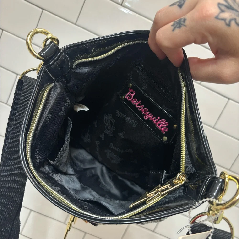 Betsey Johnson Teal Leopard Crossbody Bag - Picture 7 of 7
